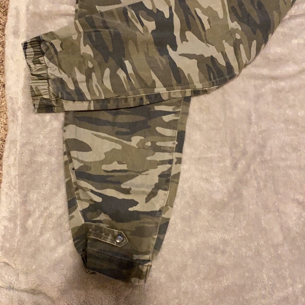Express High Rise Cargo Jean - Picture 2 of 6